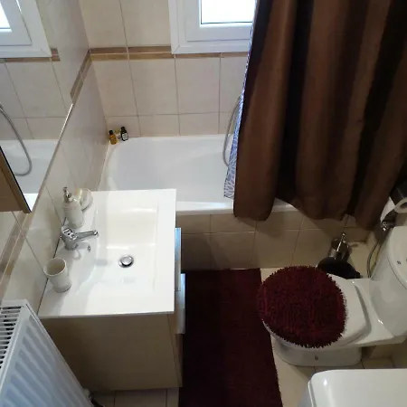Indigo Apartment *
