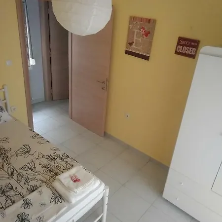 Indigo Apartment *